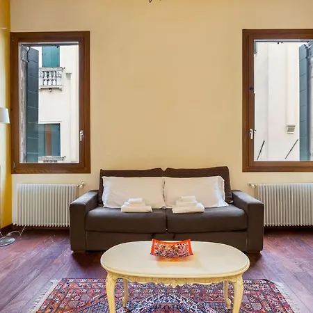 Rialto Apartamento *