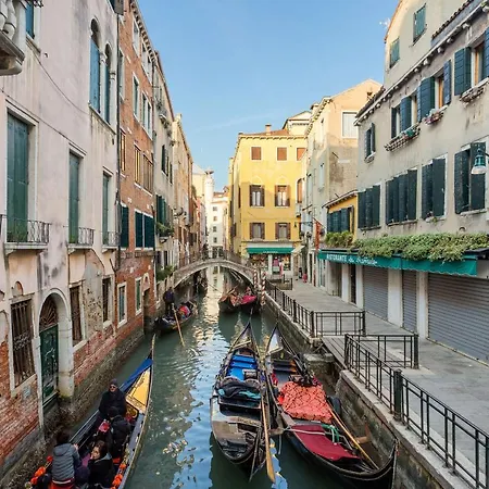 Rialto Apartmán *